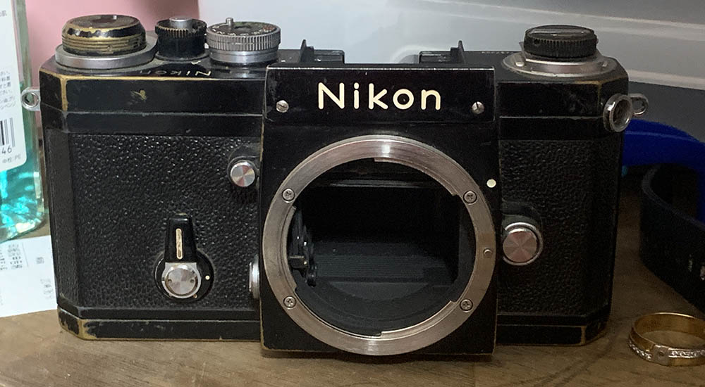 Nikon F Focusing screen A White Type II small screws for F 35 mm FILM SLR camera 