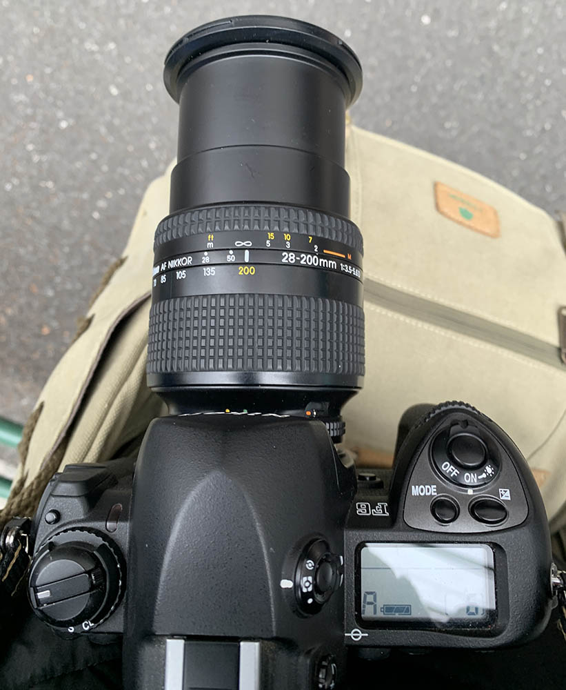 Repair: AF Zoom-Nikkor 28-200mm f/3.5-5.6D IF | Richard Haw's